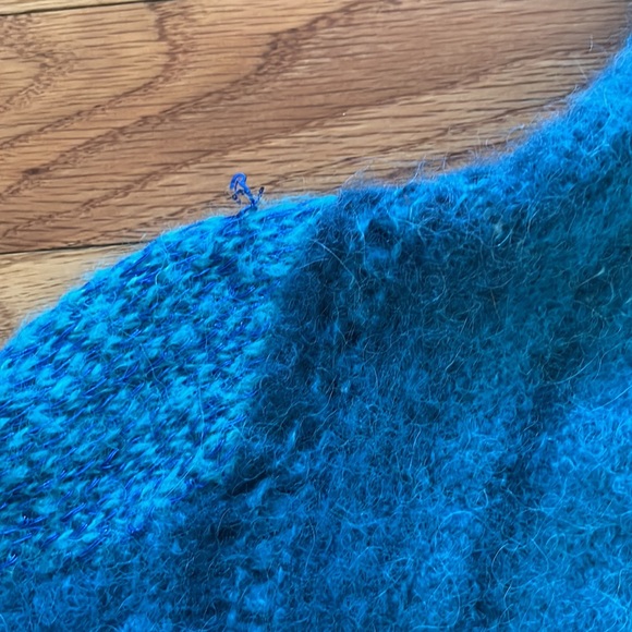 Free People “Cloud Kicker” Blue Alpaca Crop Sweater- XS/S - Picture 10 of 14